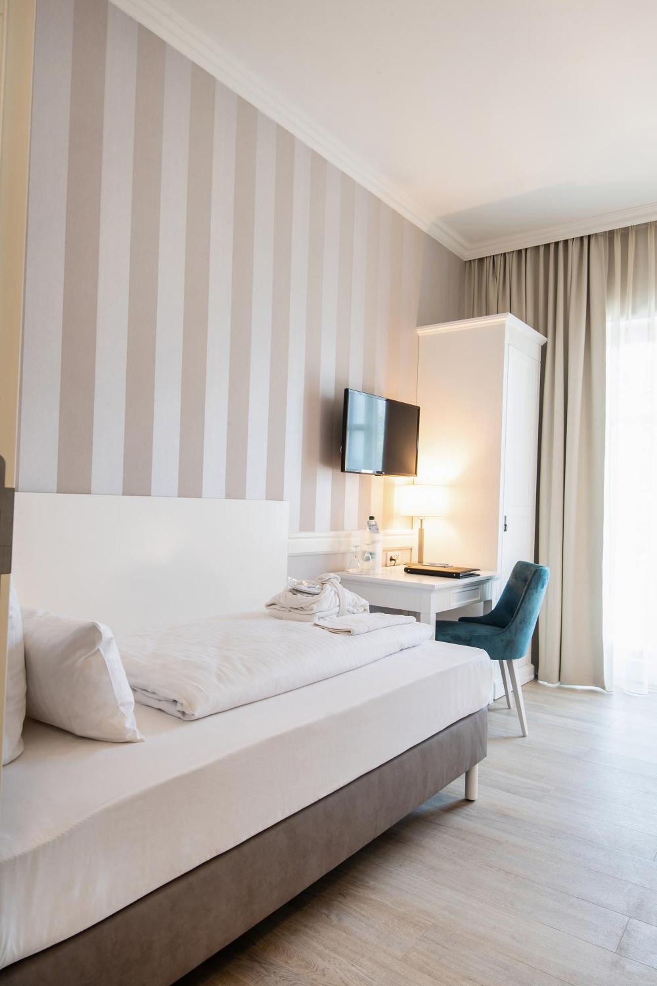 Hotel Iv Jahreszeiten